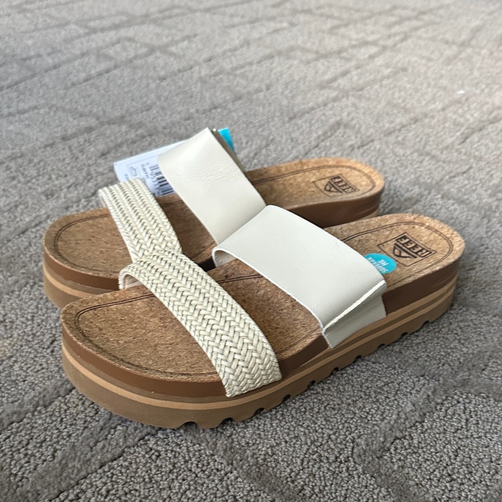 Reef women’s cushion vista high Sandals NWT